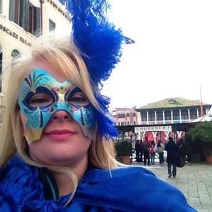 Meet your Posher, Angela